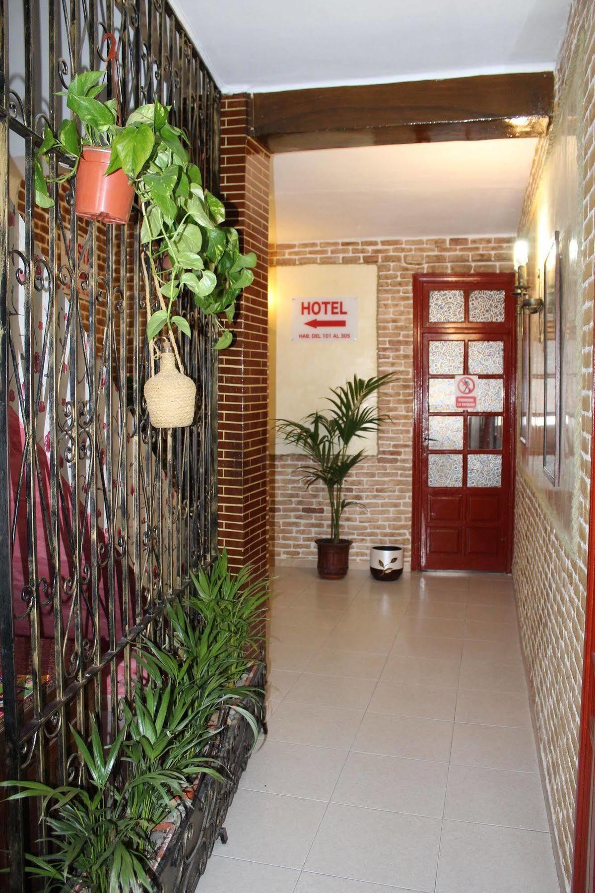 Hostal Doña Carmen Ronda Exterior foto