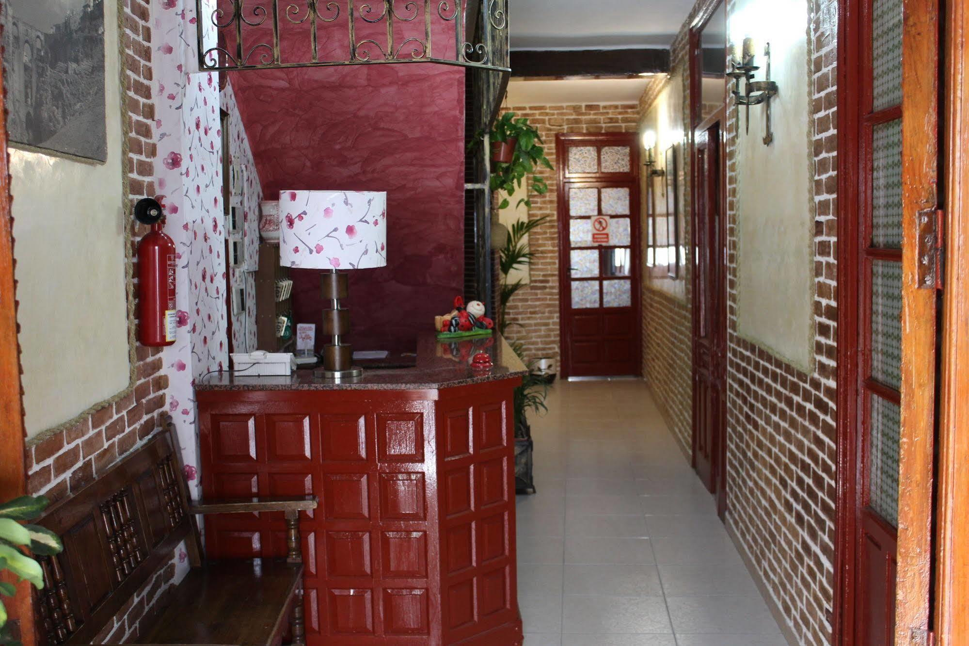 Hostal Doña Carmen Ronda Exterior foto