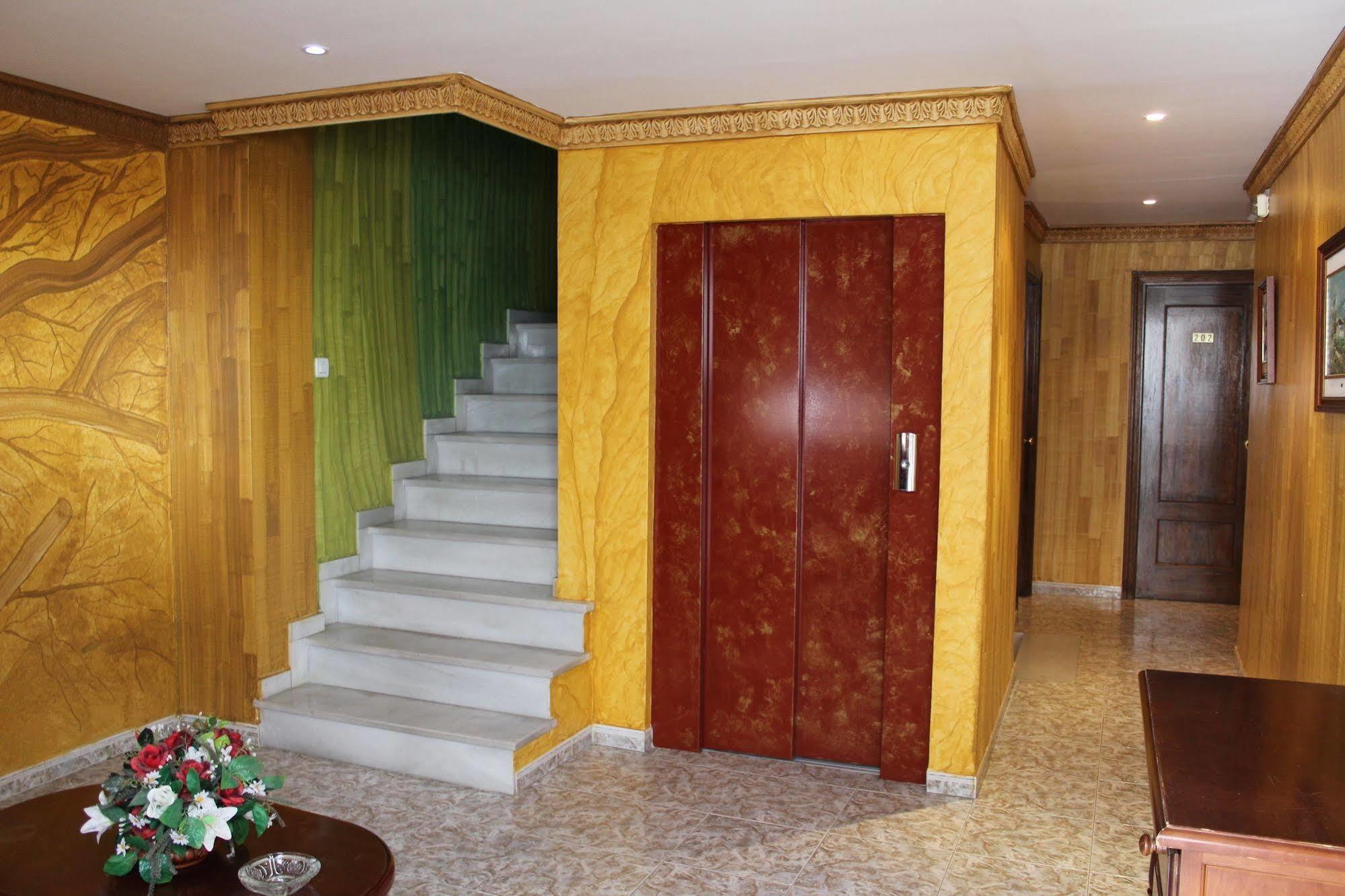 Hostal Doña Carmen Ronda Exterior foto